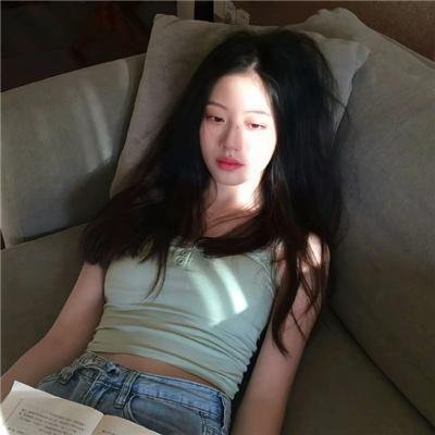 少年与水球